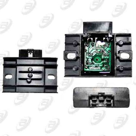 REGULADOR 5 PUNTAS TRANSPARENTE INDICADOR LED 12 Vcc YBR-125 / FZ-16